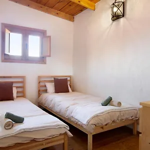 Colorados Villa Vega de San Mateo